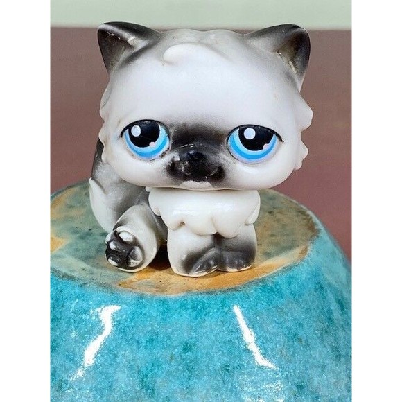 Littlest Pet Shop Authentic #60 Silver Gray Persian Kitten Cat Blue Eyes 2004 - Picture 1 of 9